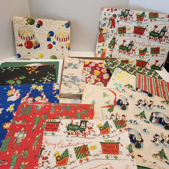 DELUXE Vintage Christmas Gift Wrap Ensemble + Box w/ 20+ Sheets No Tags - Picture 5 of 5